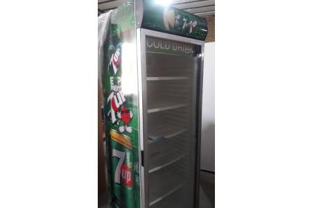 یخچال نوشیدنی