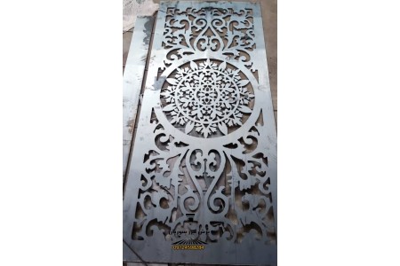 طراحی و برش لیزر درب ساختمان توسط مجموعه برش لیزر سوریان09173386445
