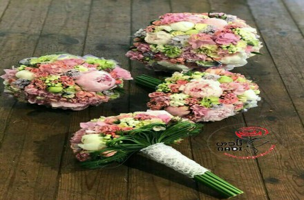 گل آرایی و تزیین انواع دسته گل