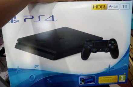 Ps4slim/درحد نو/یک ترابایت/دو بازی/بدون خطو خش
