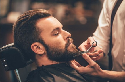 ارایه خدمات آرایشی در منزل و محل کار و جذب آرایشگر
