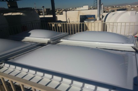 تولید کننده انواع نورگیر های سقفی ثابت و متحرک