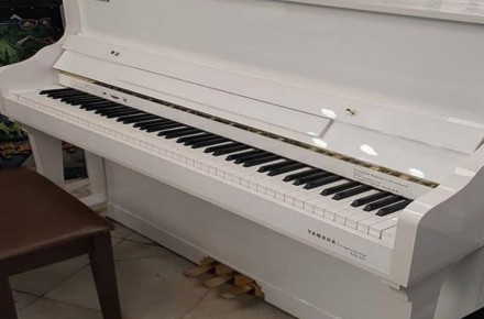 پیانو یاماها دیجیتال طرح آکوستیک آکبند
