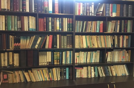 خریدار کتابهای قدیمی در محل مشهد